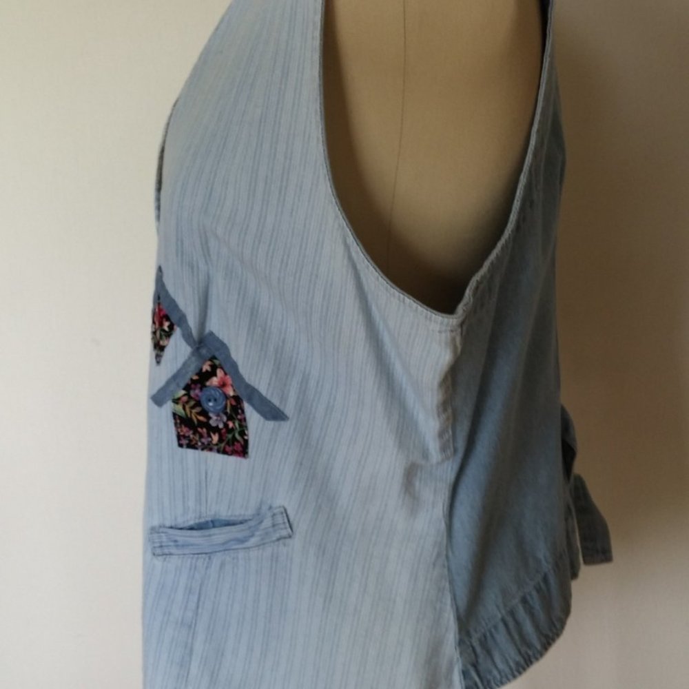 Gloria Vanderbilt Blue Jean Vest Top Birdhouses 2X - Picture 4 of 9